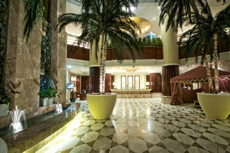 Aparthotel Seasons 4*